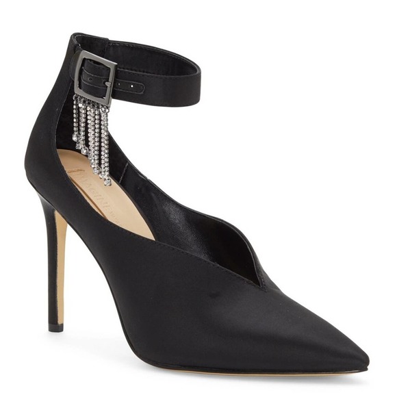Vince Camuto Shoes - NEW Vince Camuto Greer Rhinestone Black Pump 8